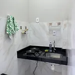 Kitnet No Coracao De Apartamento *